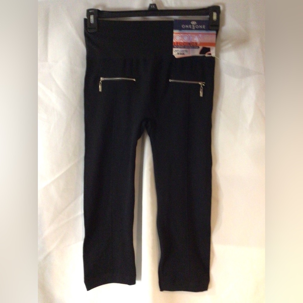 One5One Capri Length Black Leggings-L/XL-NWT